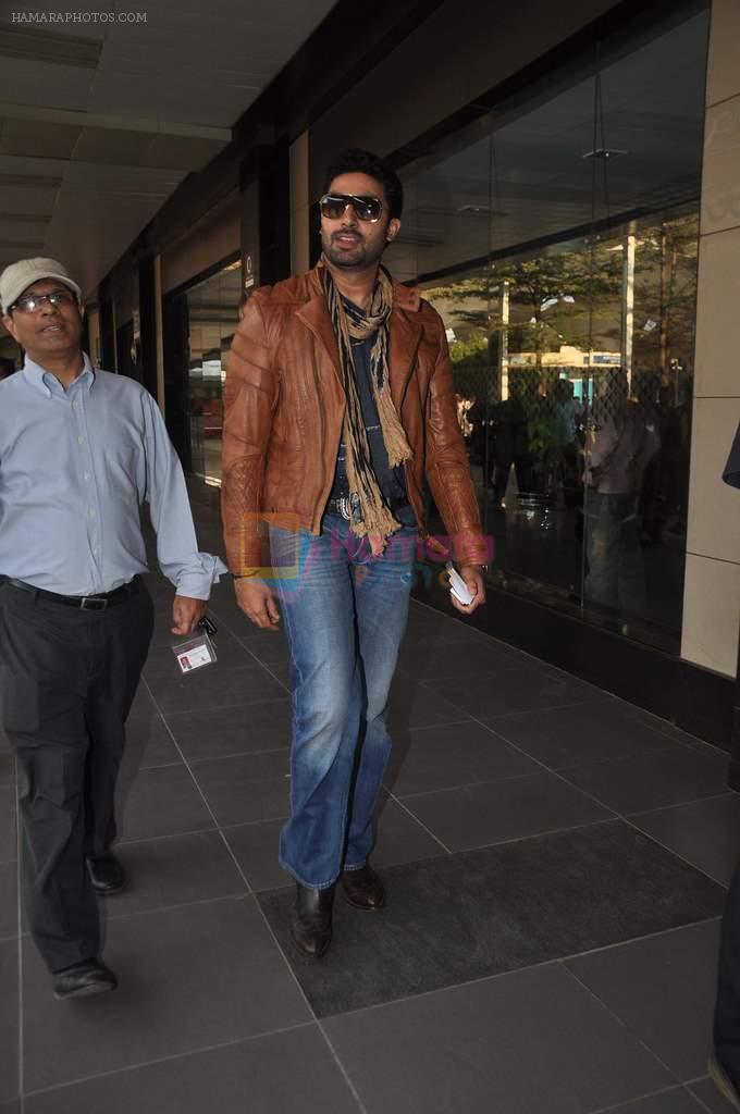 Abhishek Bachchan return from Dubai to Mumbai Airport on 5th Jan 2012