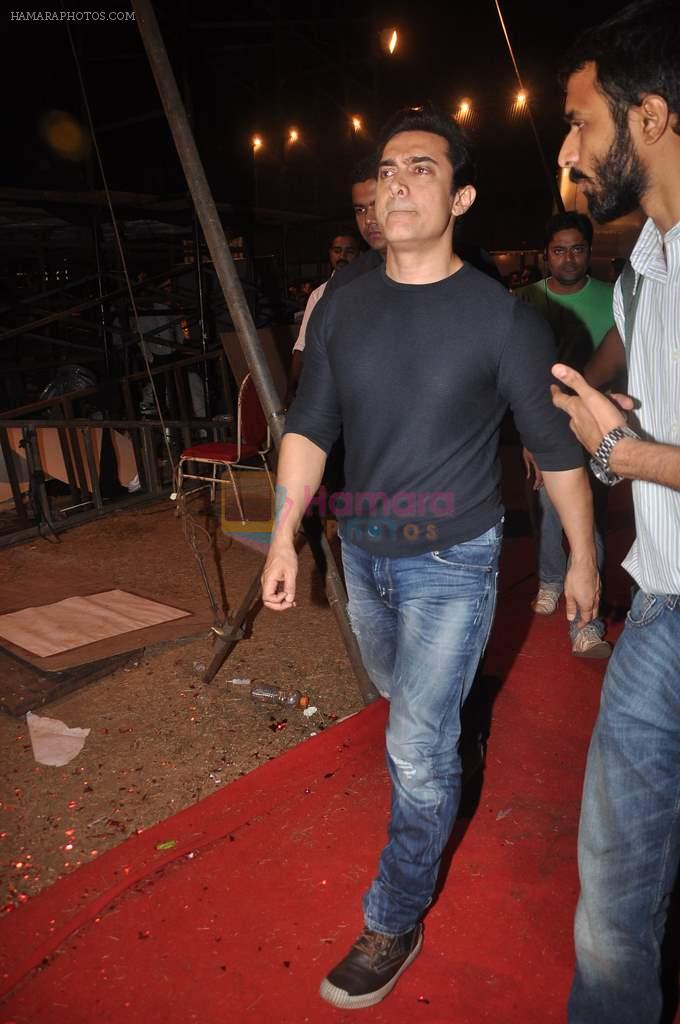 Aamir Khan at Umang Police Show 2012 in Mumbai on 7th Jan 2012