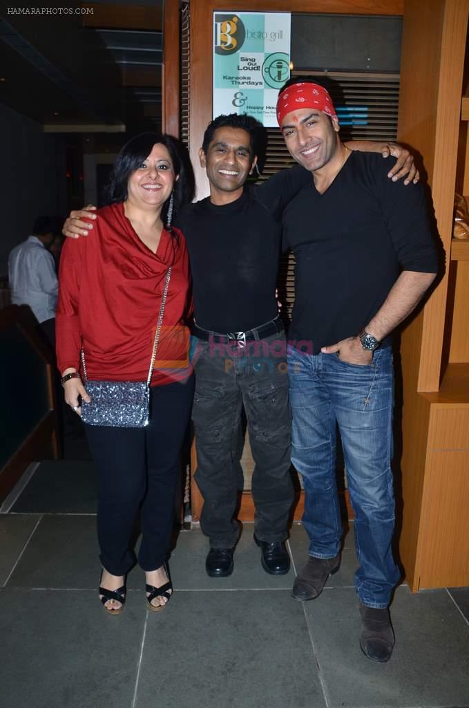 Sudhanshu Pandey at Captain Vinod Nair and Tulip Joshi's Army Day in Bistro Grill, Juhu on 13th Jan 2012