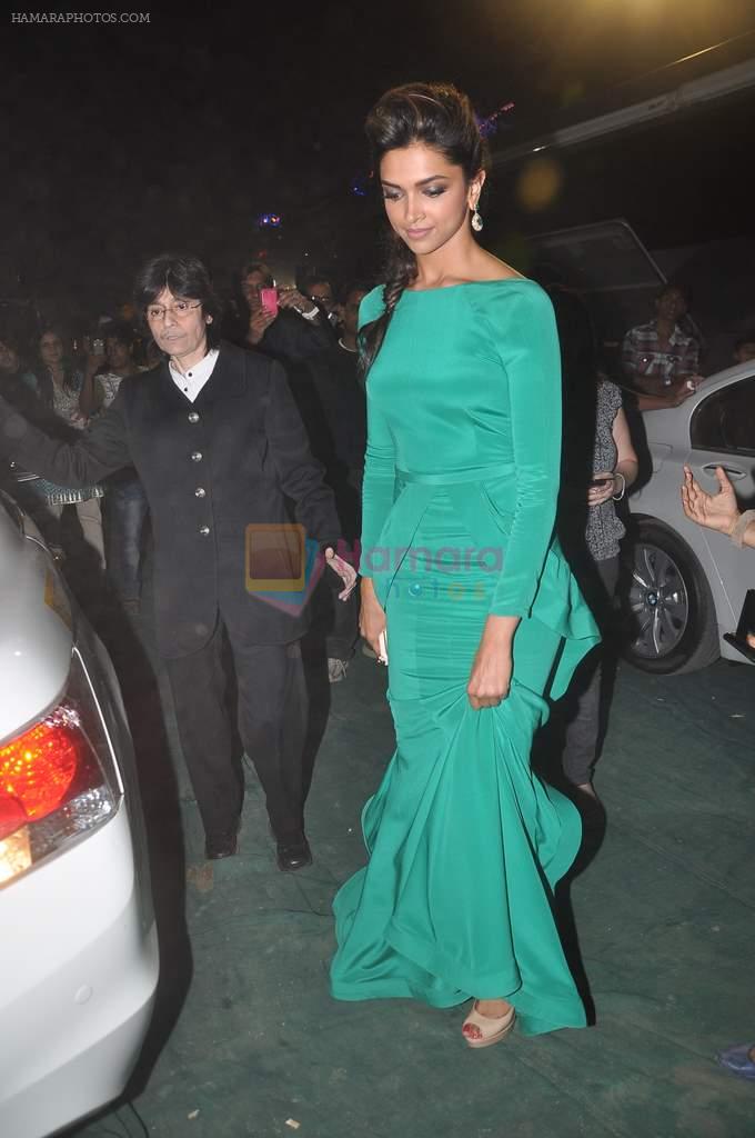 Deepika Padukone at Star Screen Awards 2012 in Mumbai on 14th Jan 2012