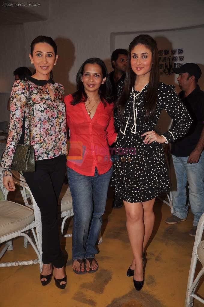 Kareena Kapoor, Karisma Kapoor at the success party og Rujuta Diwekar's book Women & The Weight Loss Tamasha in Mumbai on 20th Jan 2012
