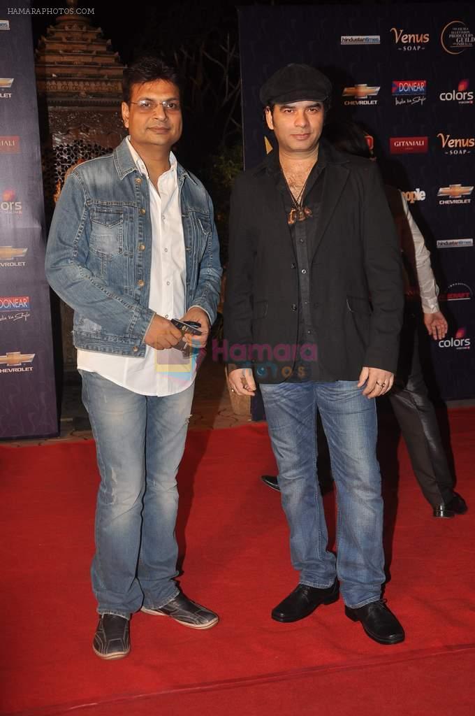 Mohit Chauhan at the 7th Chevrolet Apsara Awards 2012 Red Carpet in Yashraj Studio, Mumbai on 25th Jan 2012