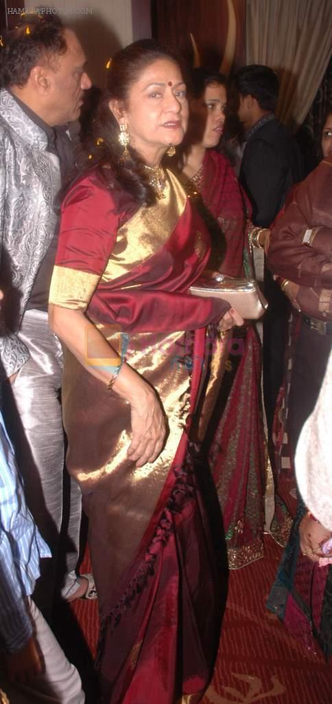 Aruna Irani at Gujarati actor Feroz Irani's son wedding in Malad on 28th JAn 2012