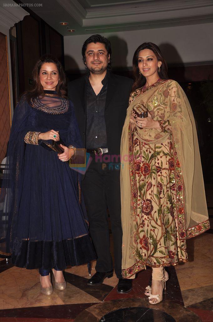Sonali Bendre at Ritesh & Genelia's Sangeet Ceremony in Taj Lands end, Mumbai on 31st Jan 2012