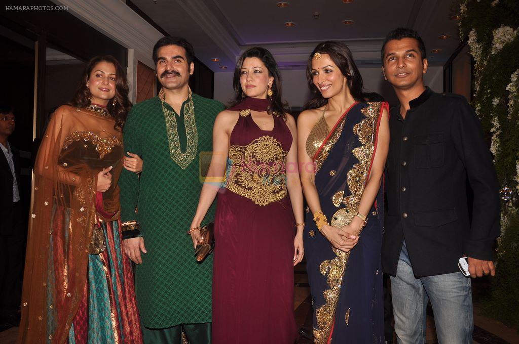 Malaika Arora Khan, Arbaaz Khan, Amrita Arora, Aditi Govitrikar at Ritesh & Genelia's Sangeet Ceremony in Taj Lands end, Mumbai on 31st Jan 2012