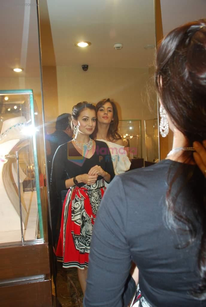 Dia Mirza at Faarah Khan Valentine collection launch in Mumbai on 10th Feb 2012
