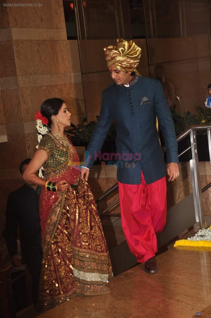 Genelia D Souza, Ritesh Deshmukh at Honey Bhagnani wedding in Mumbai on 27th Feb 2012