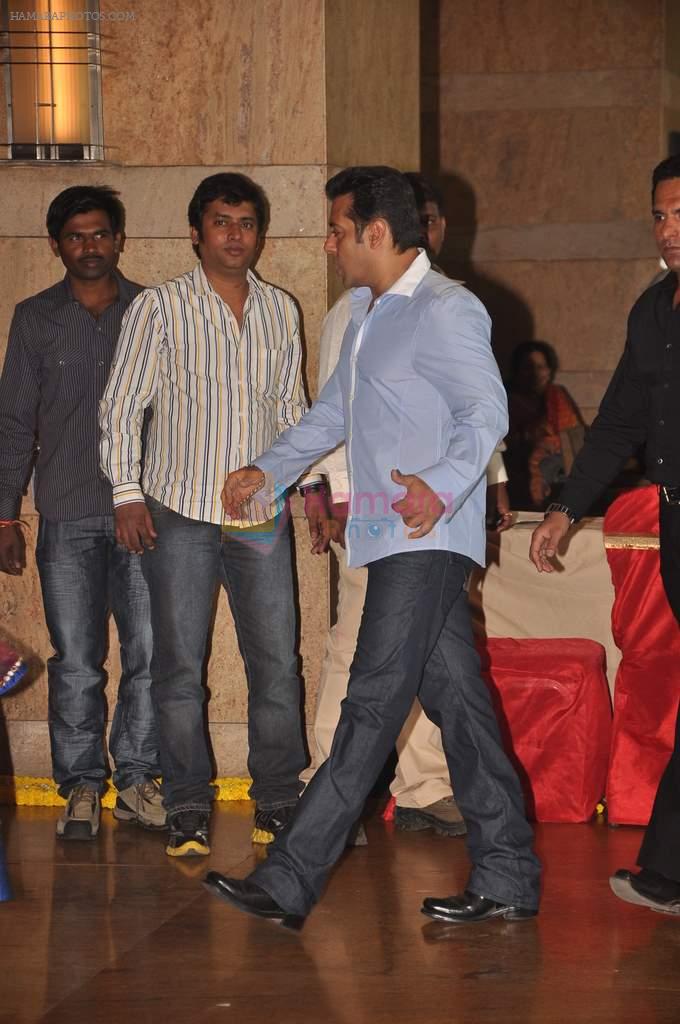 Salman Khan at Honey Bhagnani wedding in Mumbai on 27th Feb 2012