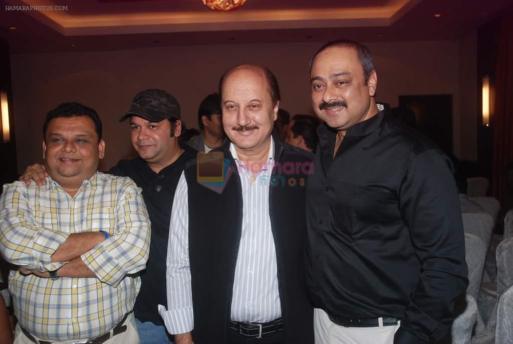 Atul Parchure, Suresh Menon, Anupam Kher, Sachin Khedekar at Bilingual film Chhodo Kal Ki Baatein film launch in Novotel, Mumbai on1st March 2012