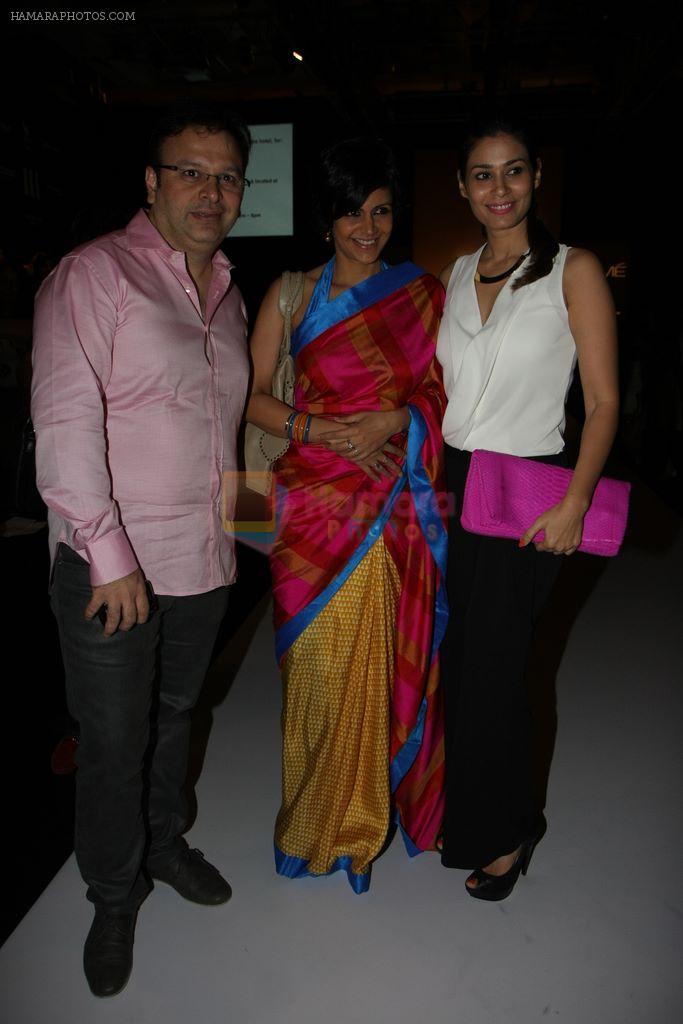 Mandira Bedi, Shaheen Abbas at Shivan and Narresh Show at lakme fashion week 2012 in Grand Hyatt, Mumbai on 2nd March 2012