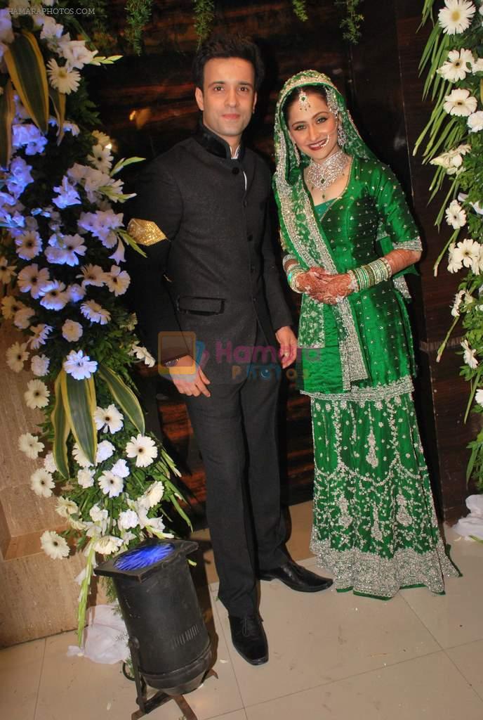 Sanjeeda Sheikh, Aamir Ali at Amir Ali's wedding with Sanjeeda Sheikh in Khar Gymkhana, Mumbai on 2nd March 2012