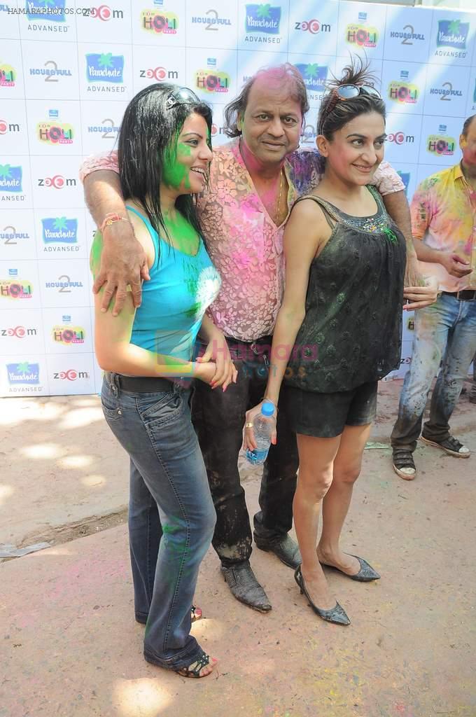 Shraddha Sharma at Zoom Holi celebrations in Mumbai on 8th March 2012