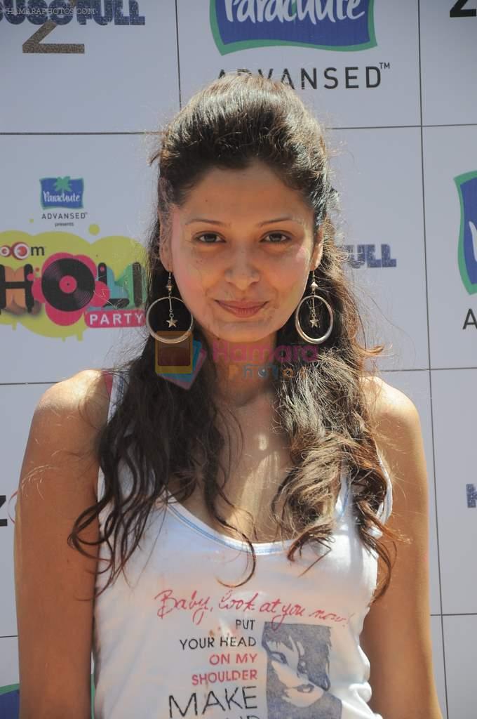 Shonal Rawat at Zoom Holi celebrations in Mumbai on 8th March 2012