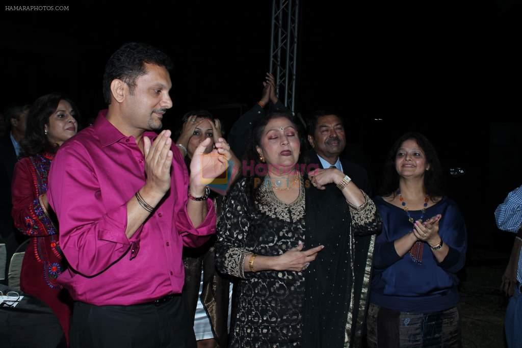 Bindu at RWITC shankar ehsaan loy unplugged concert in Mumbai on 10th March 2012