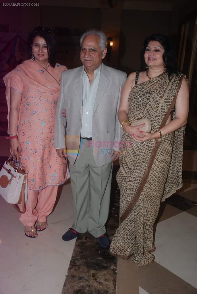 Ramesh Sippy, Kiran Sippy, Poonam Dhillon at screen writers assocoation club event in Mumbai on 12th March 2012