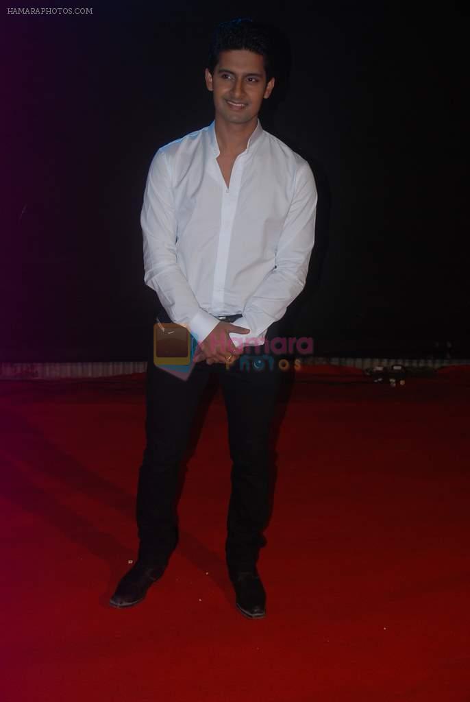 Ravi Dubey at CID Veerta Awards in Mumbai on 11th March 2012