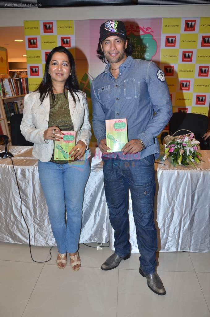 Akashdeep Saigal at the launch of Kiran Manrals book in Crossword, Juhu on 16th March 2012