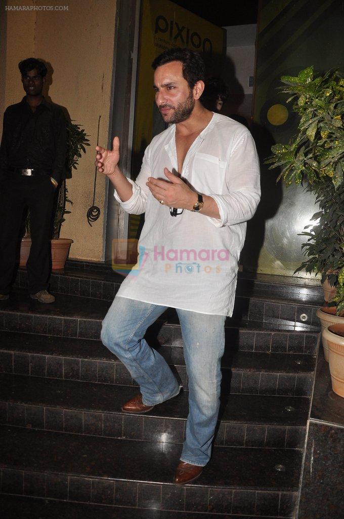 Saif Ali Khan watch agent vinod in Pixion, Bandra on 18th March 2012
