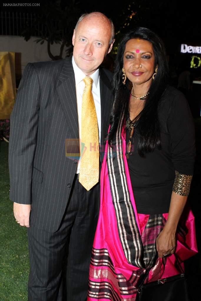 Freddy Svane and Anjanna Kuthiala at an Art event by Anjanna Kuthiala in Mumbai on 18th March 2012