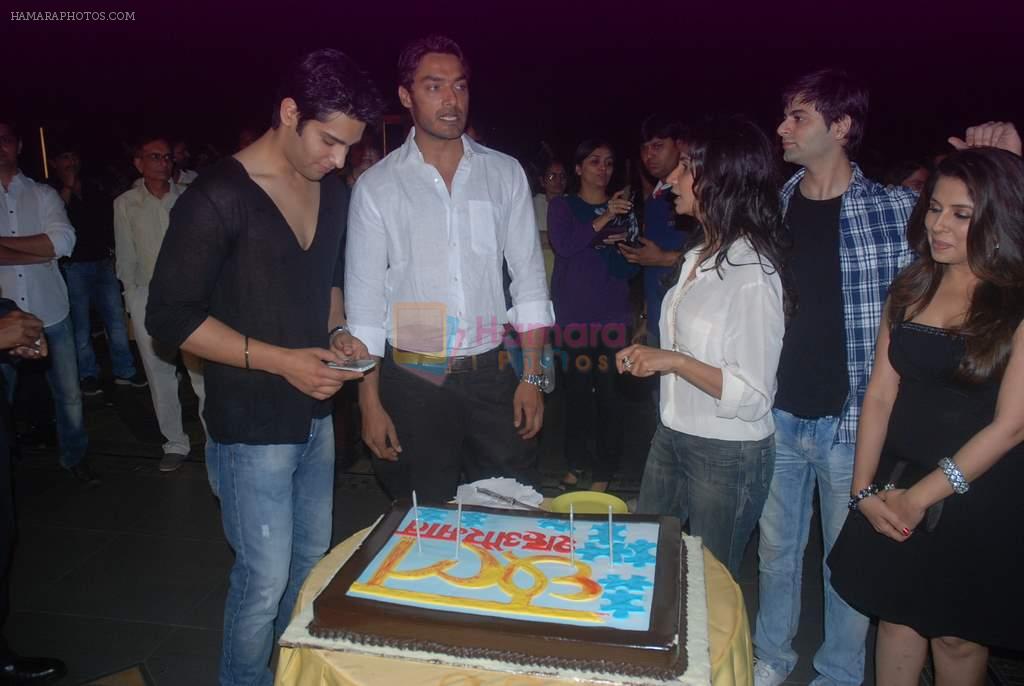 Karan Godwan, Shashank Sharma at Colors Chal party in Citizen Hotel on 19th March 2012