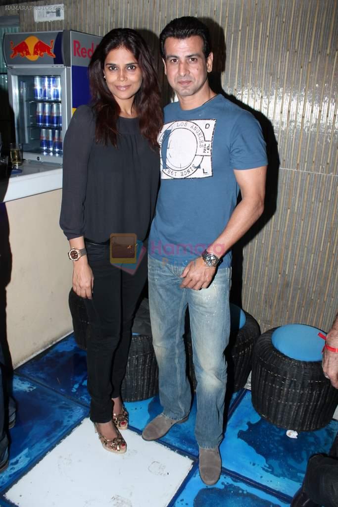 Ronit Roy with wife at sony serial adalat success bash in Mumbai on 22nd MArch 2012