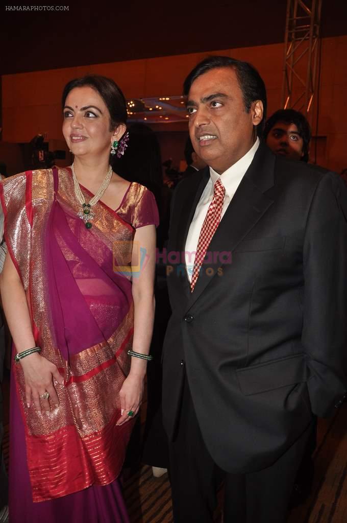 Nita Ambani, Mukesh Ambani  at CNN IBN Heroes Awards in Grand Hyatt, Mumbai on 24th March 2012