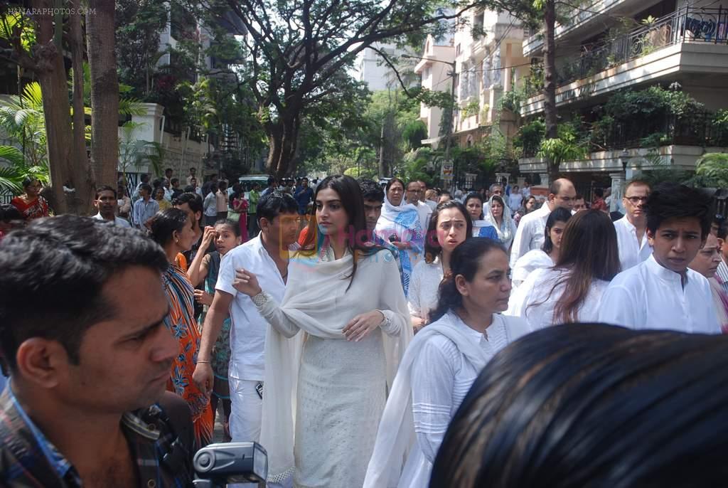 Sonam Kapoor at Mona Kapoor funeral in Mumbai on 26th March 2012