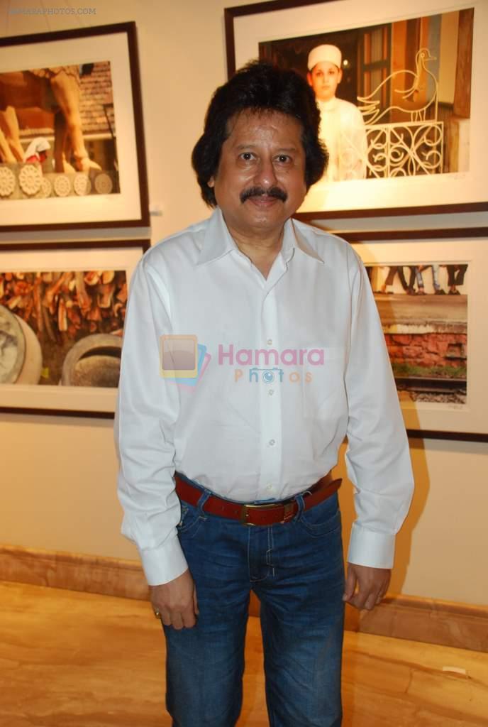 Pankaj Udhas at photographer Shantanu Das exhibition in Tao Art Gallery on 28th March 2012