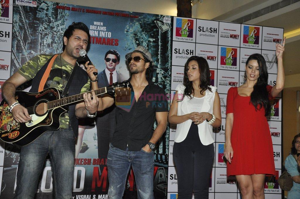 Amrita Puri, Kunal Khemu, Mia Uyeda at Blood Money promotions in R city Mall on 29th March 2012