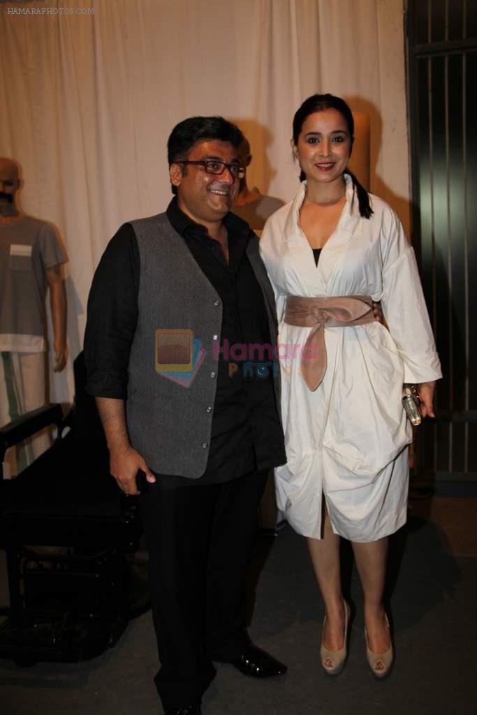 Farhad and Simone Singh at Le Mill men's wear collection launch in Mumbai on 31st March 2012