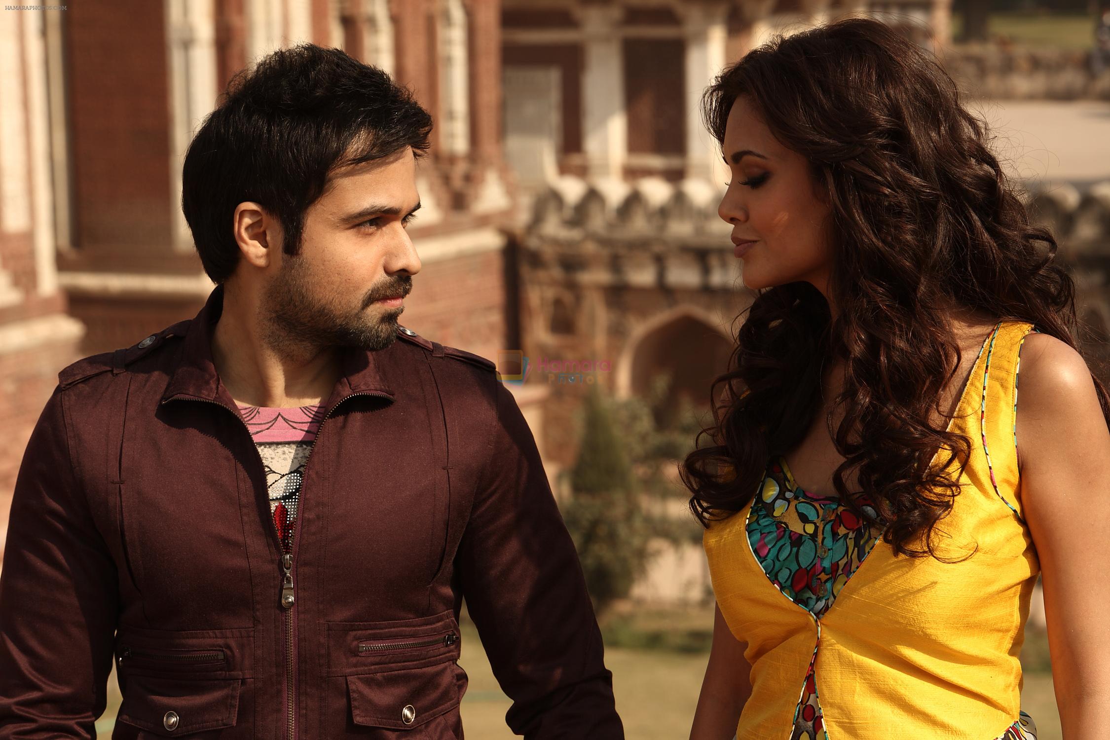 Emraan Hashmi, Esha Gupta in the still from movie Jannat 2