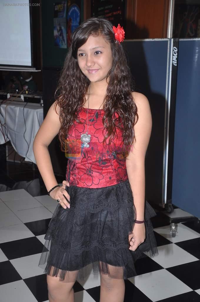 ashika bhatia at the Celebration of the Completion Party of 100 Episodes of PARVARISH�..kuch khatti kuch meethi in bowling alley on 7th April 2012