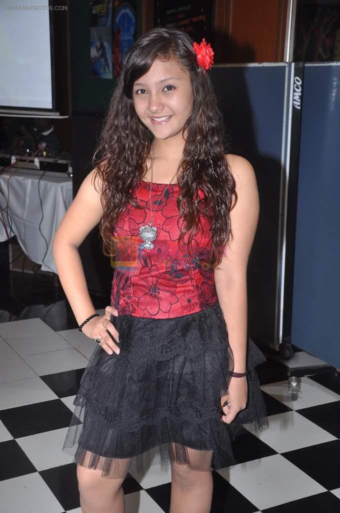 ashika bhatia at the Celebration of the Completion Party of 100 Episodes of PARVARISH�..kuch khatti kuch meethi in bowling alley on 7th April 2012