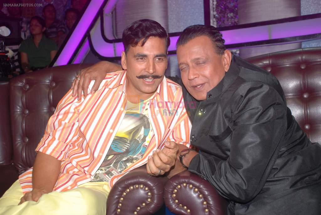 Akshay Kumar, Mithun Chakraborty on the sets of Dance India Dance to promote Rowdy Rathore in Famous Studio on 10th April 2012