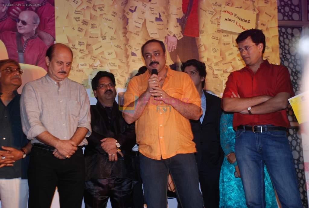 Anupam Kher, Sachin Khedekar at Chhodo Kal Ki Baatein film premiere in Trident, Mumbai on 11th April 2012
