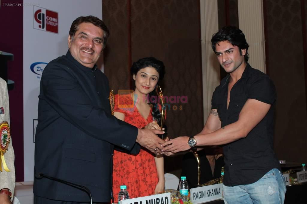 Raza Murad, Ragini Khanna at AIAC Golden Achievers Awards in The Club on 12th April 2012