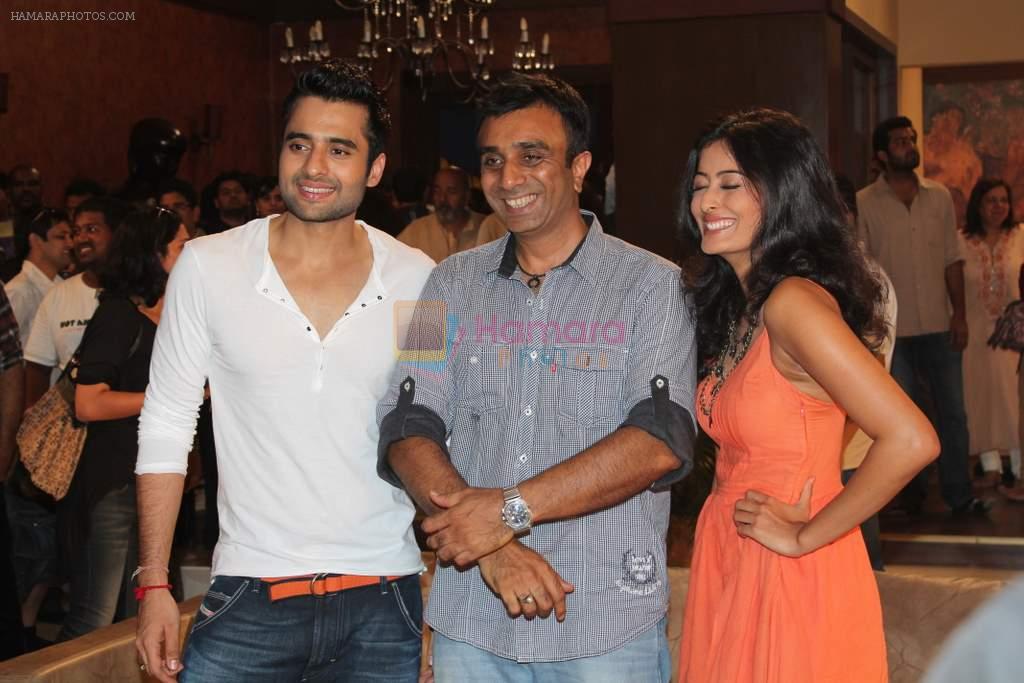Jackky Bhagnani, Nidhi Subbaiah, Sanjay Gadhvi at the Muhurat of Film Ajab Gazabb Love in Mehboob on 13th April 2012