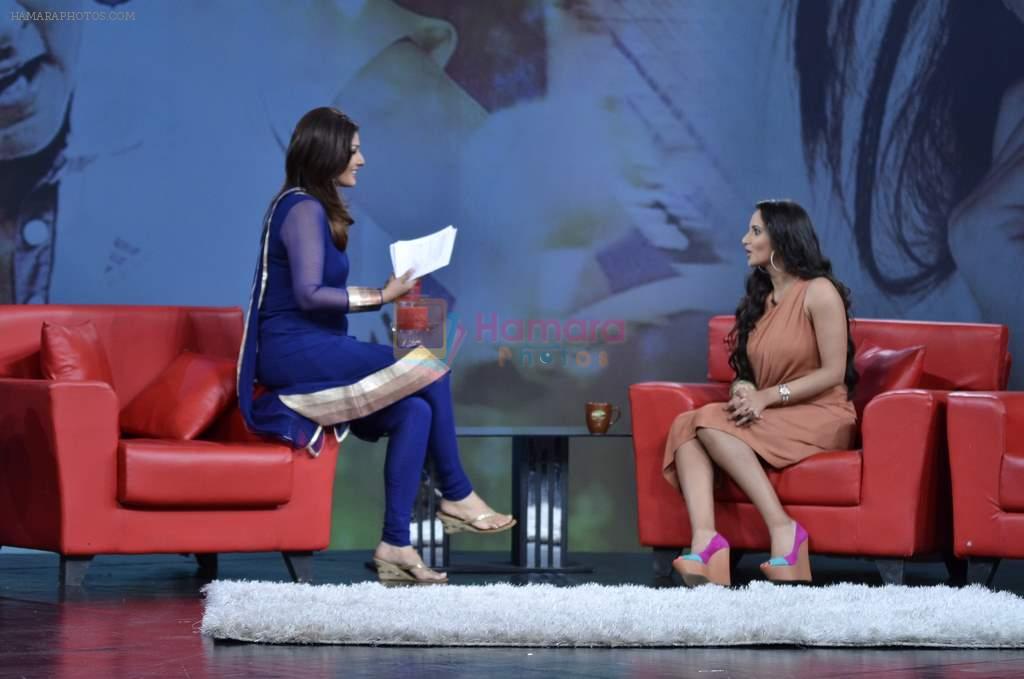 Sania Mirza, Raveena Tandon at  NDTV's Raveena chat show inMumbai on 14th April 2012