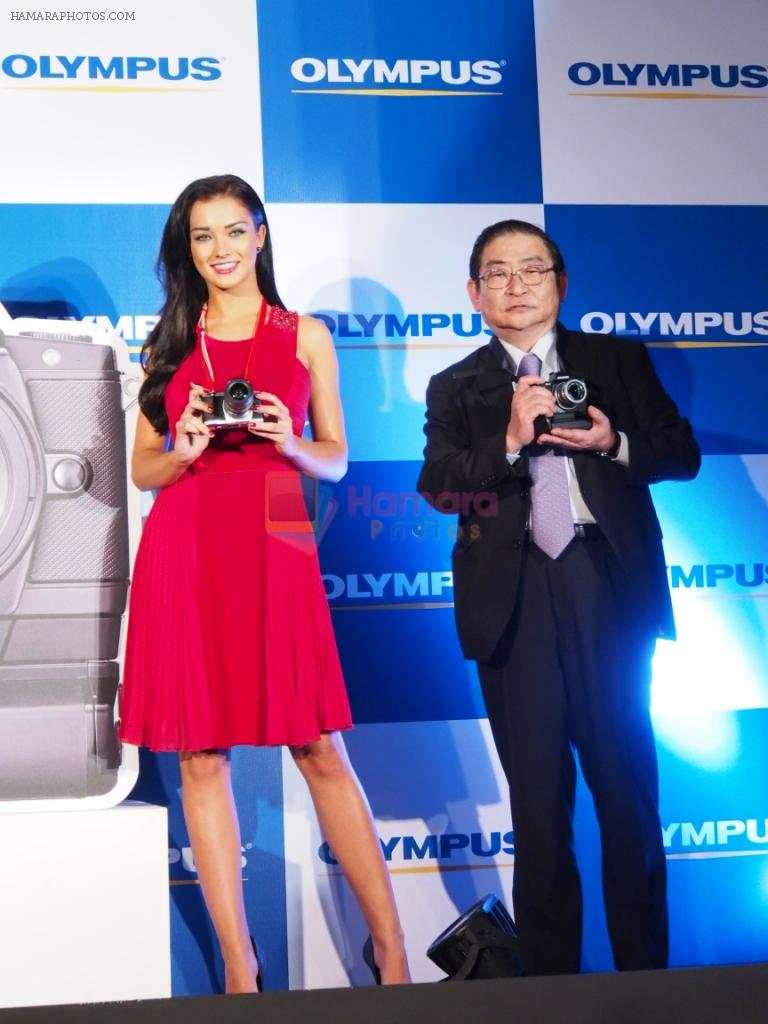 Amy Jackson to endorse OLYMPUS OM-D camera range in india on 17th April 2012