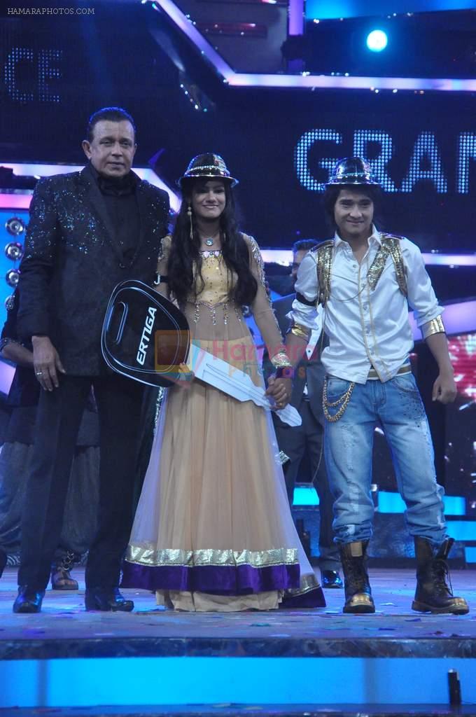 Mithun at Dance India Dance grand finale in Mumbai on 21st April 2012