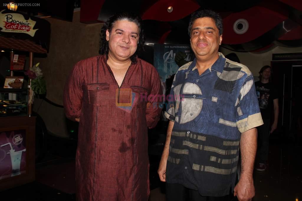 Ronnie Screwvala at Avengers premiere  in Mumbai on 24th April 2012