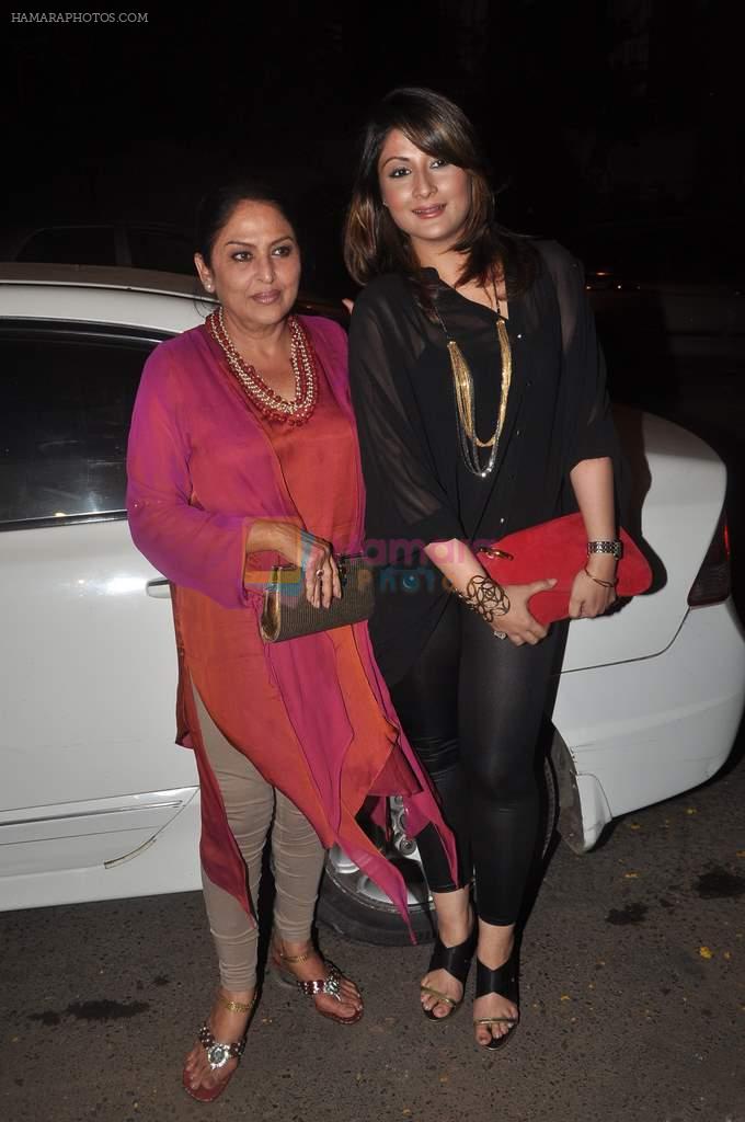 Urvashi Dholakia, Anju Mahendroo at Mushtaq Sheikh's birthday bash hosted by friend Ekta Kapoor in Mumbai on 29th April 2012