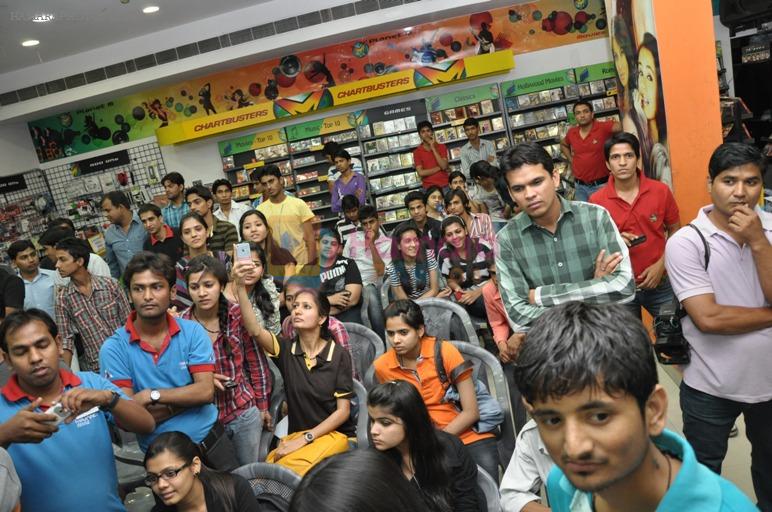 with Ishqzaade stars visit Planet M in Jaipur on 4thMay 2012