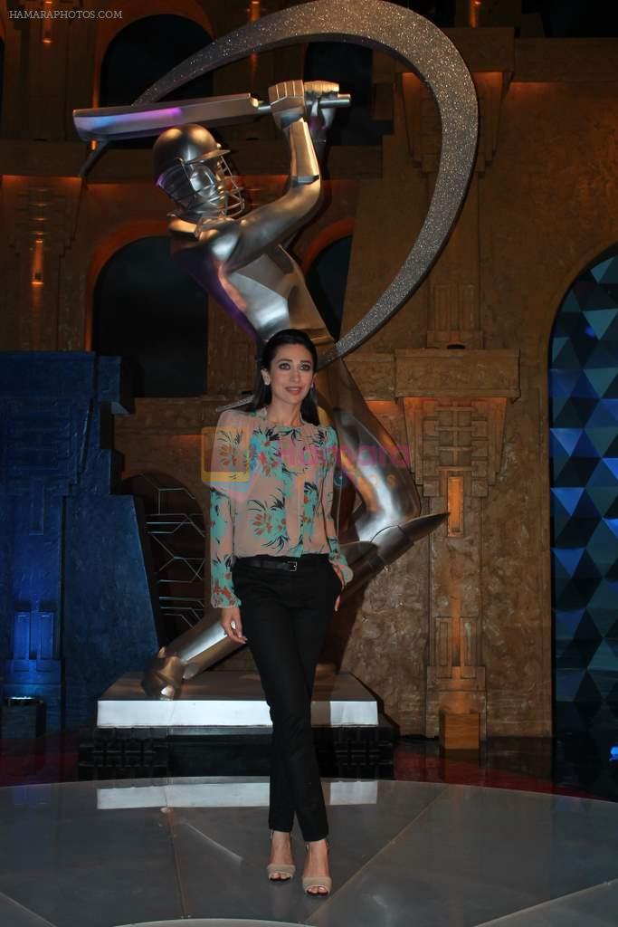 Karisma Kapoor on the sets of Sony Max Extra Innings in R K Studios on 6th May 2012JPG
