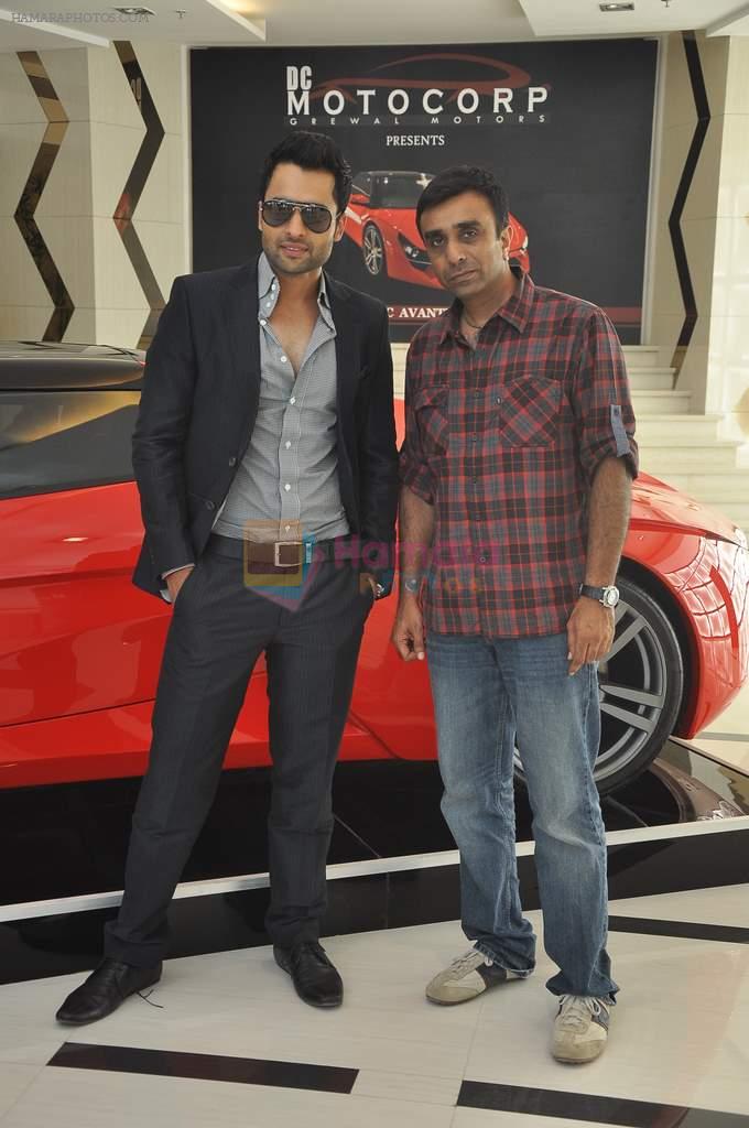 Jackky Bhagnani on location of his film in Mumbai on 7th May 2012