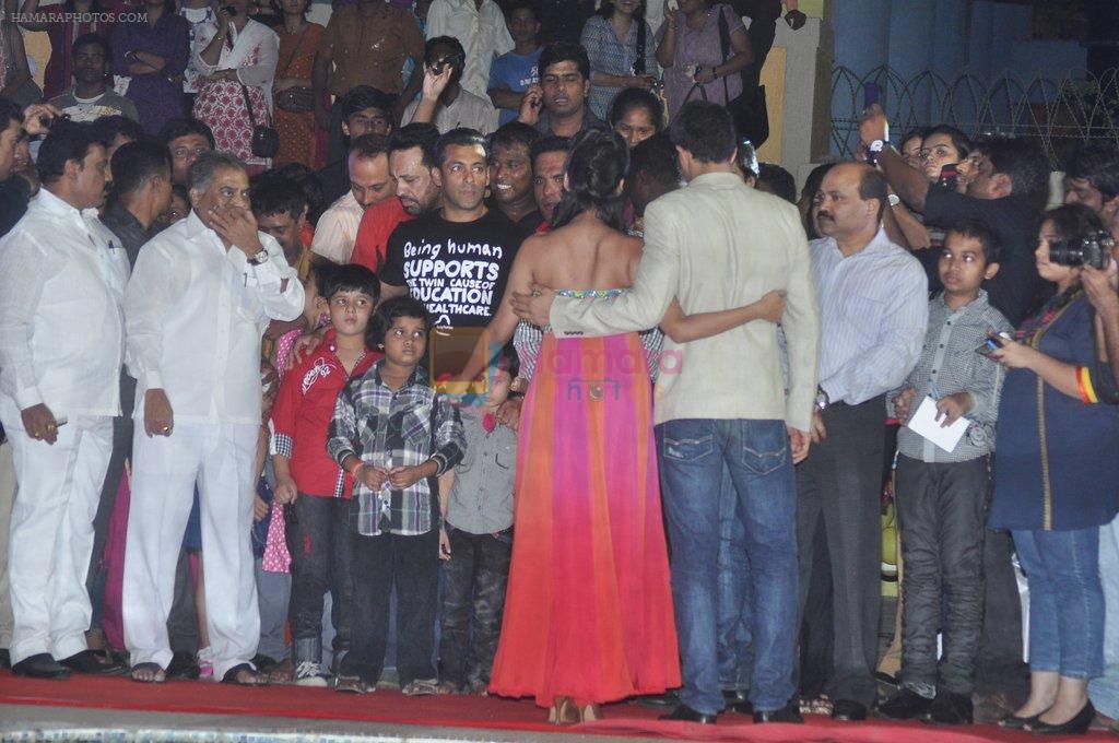 Salman Khan inaugurates Nitro Gym in Thane,Mumbai on 9th May 2012