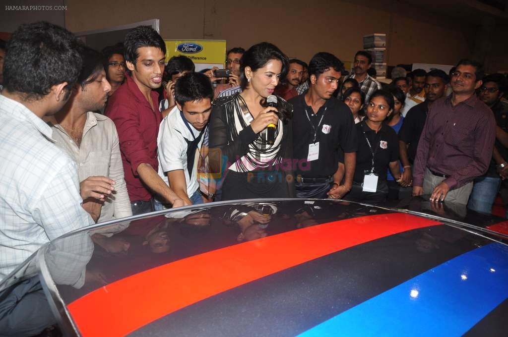 Sameera Reddy at Auto Expo in NSE on 12th May 2012