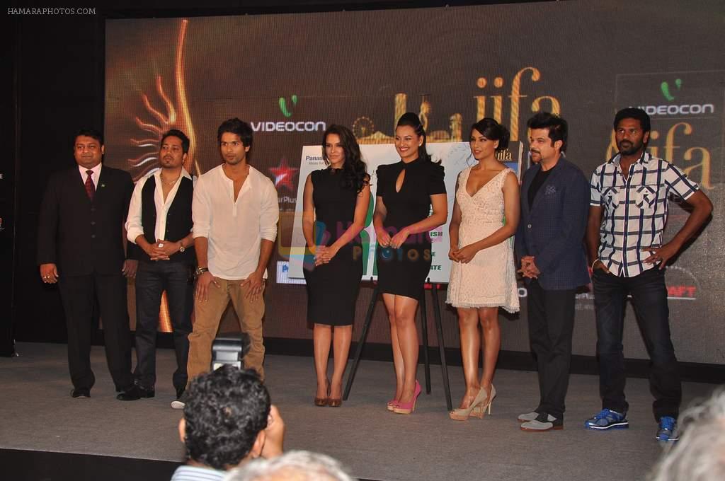 Sonakshi Sinha, Prabhu Deva, Anil Kapoor, Bipasha Basu, Neha Dhupia, Mika Singh, Shahid Kapoor at IIFA Singapore press meet on 14th May 2012
