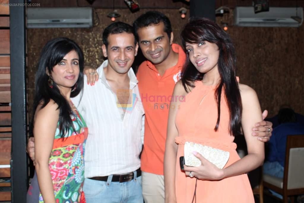 Shibani Kashyap , Siddharth Kannan, harmeet Gulzar at Rude Lounge dnner in Malad, Mumbai on 24th May 2012