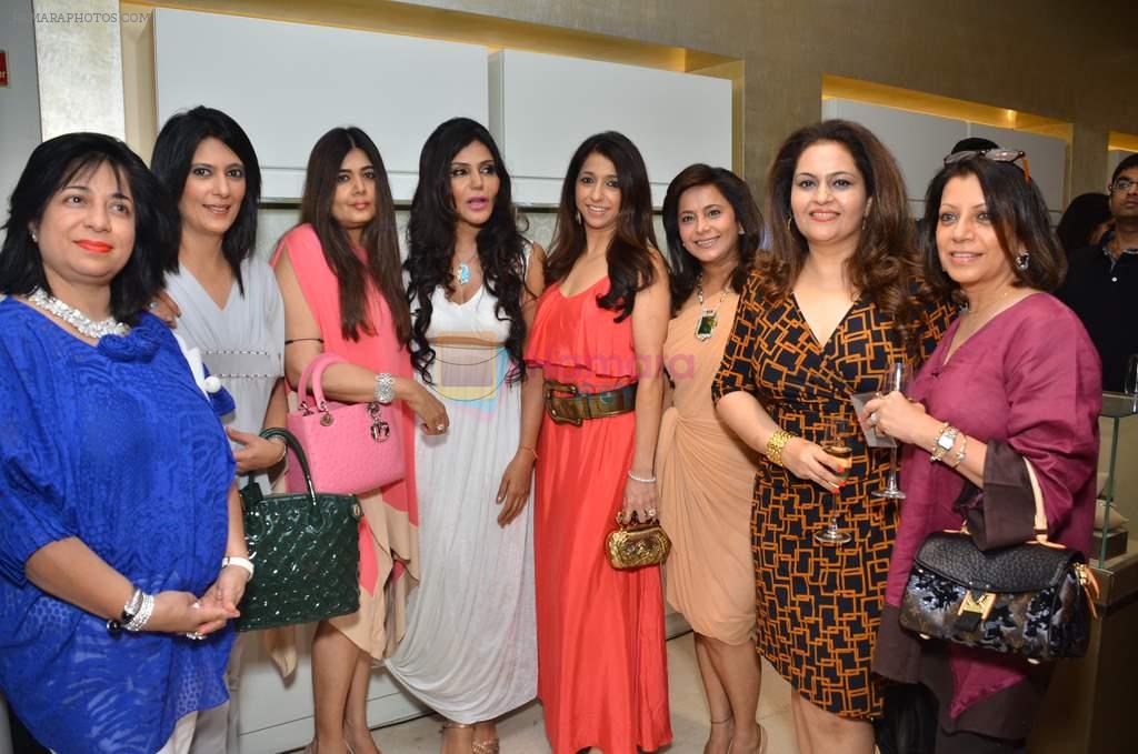 Nisha Jamwal, Krishika Lulla at the diamond boutique GREECE launch by Zoya in Mumbai Store on 30th May 2012